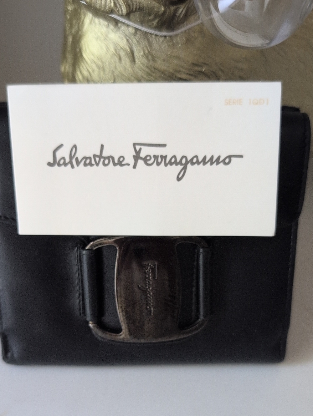 Salvatore Ferragamo Black Leather Wallet with Signature Buckle. - Picture 11 of 14